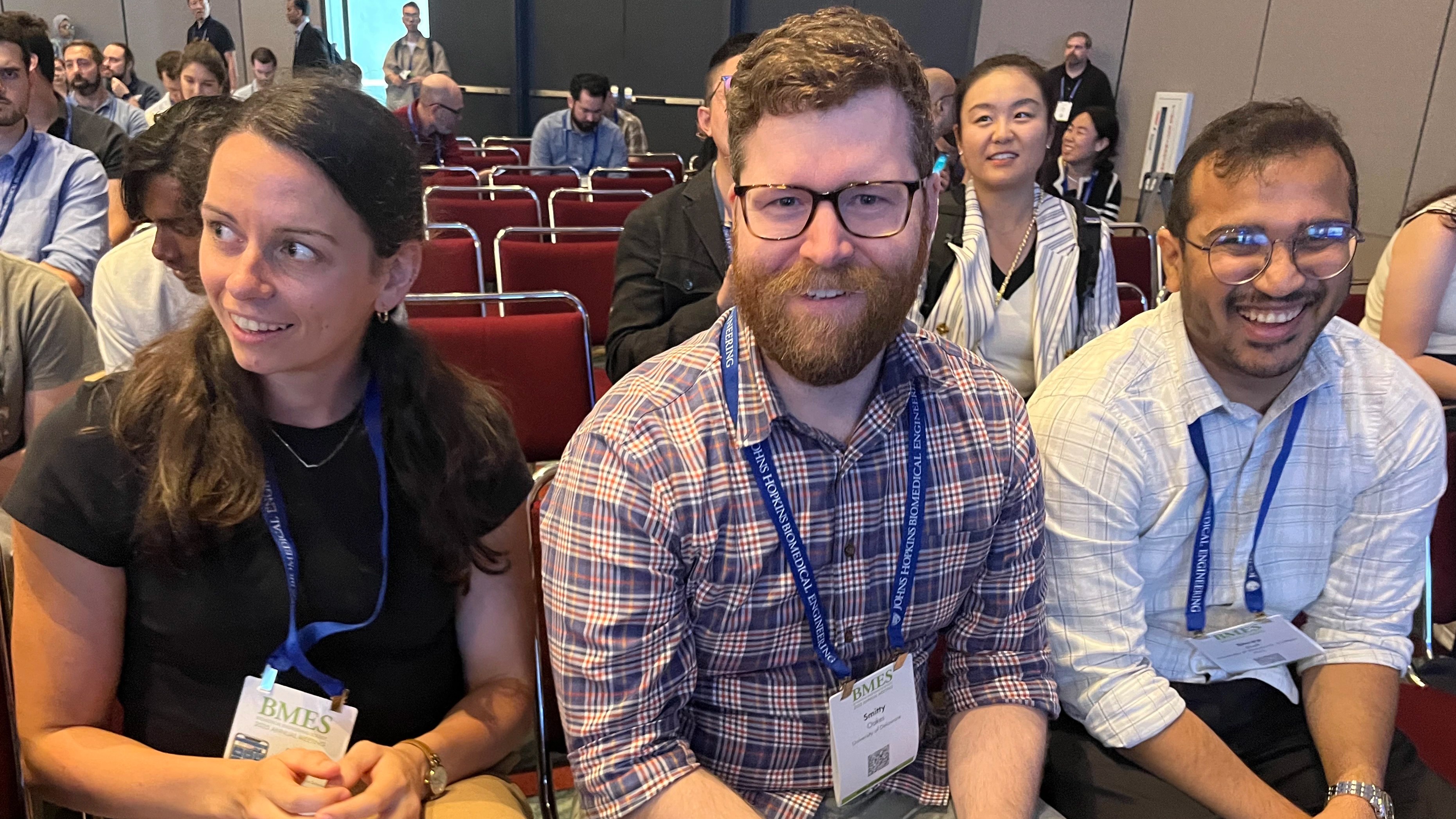 Smitty attended the 2025 Annual Meeting of the Biomedical Engineering Society and was able to catch up with previous mentees from the Jewell Lab, Camilla Edwards and Shrey Shah.